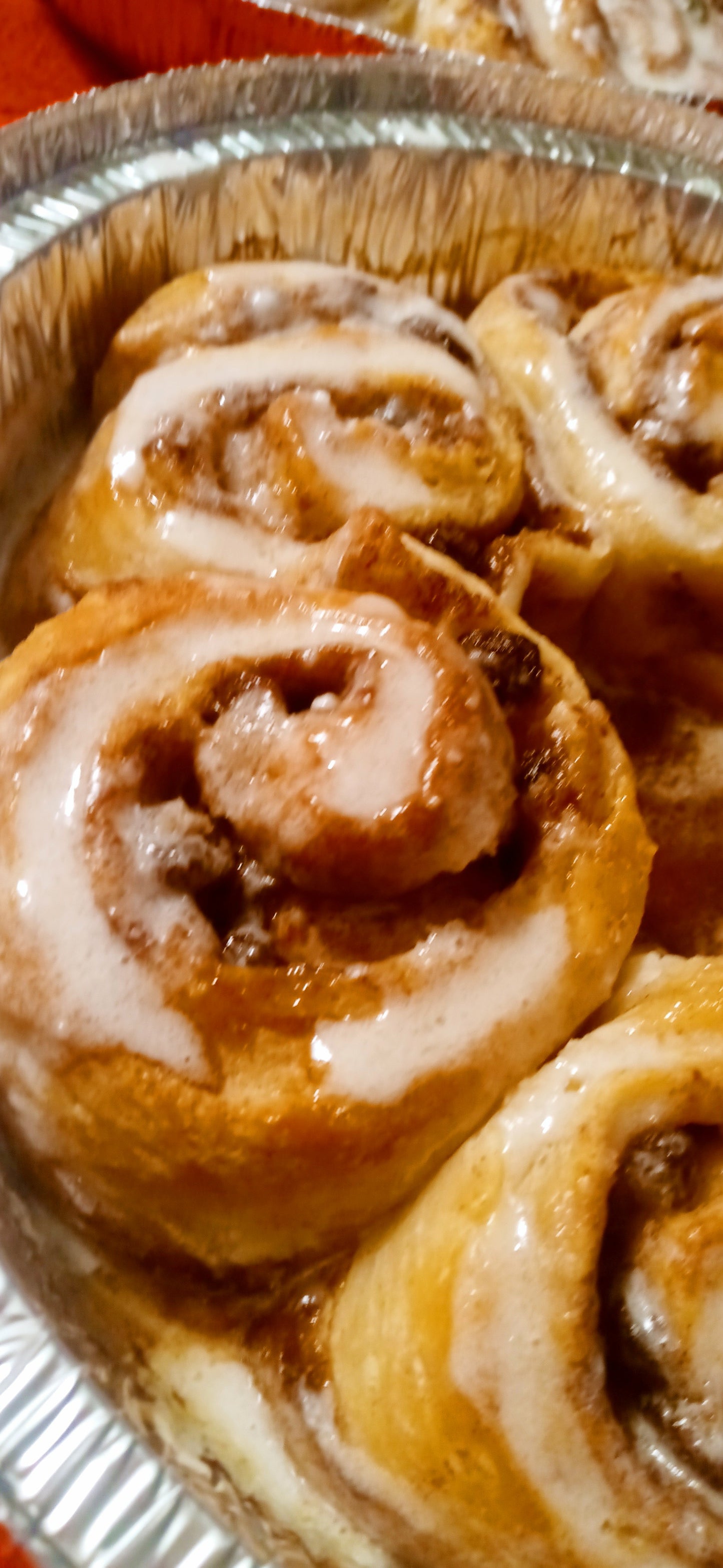 Raisin Cinnamon Rolls " YUMMY"