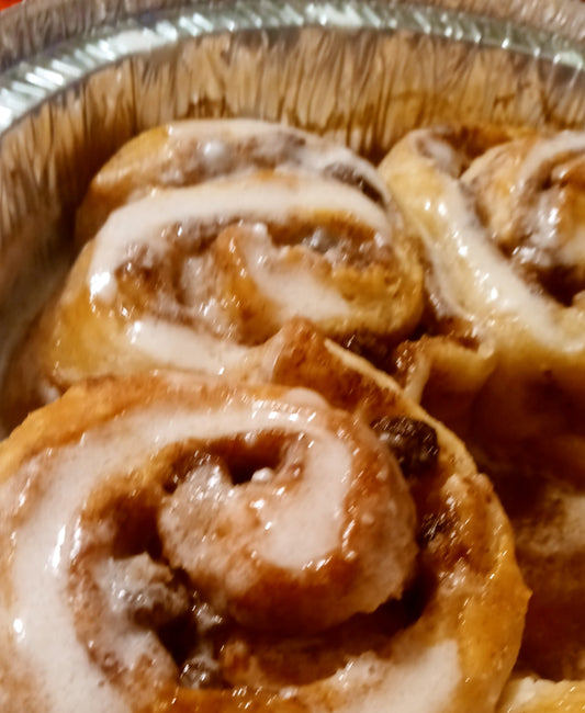 Raisin Cinnamon Rolls " YUMMY"