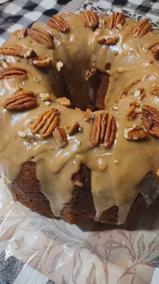 Caramel butter 🧈 pecan Cake